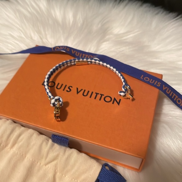 Louis Vuitton by the Pool Click it Bracelet - Picture 5 of 5